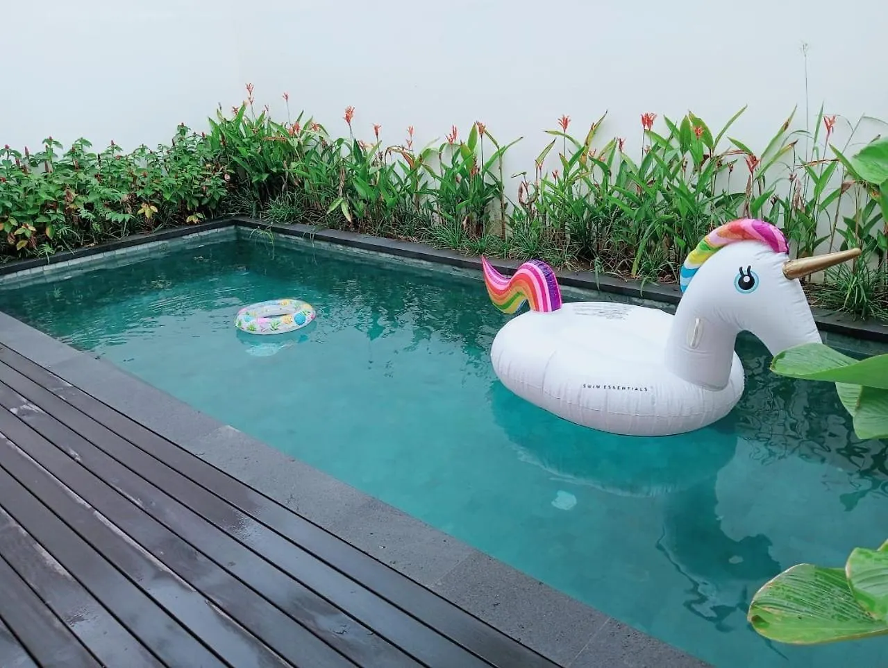 Queen Seminyak Villa By Walidwipa Paradise Hospitality